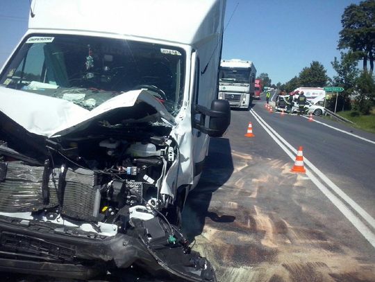 PILNE. Fatalne zderzenie na &quot;jedynce&quot; Subkowach. Dziecko zabrane do szpitala