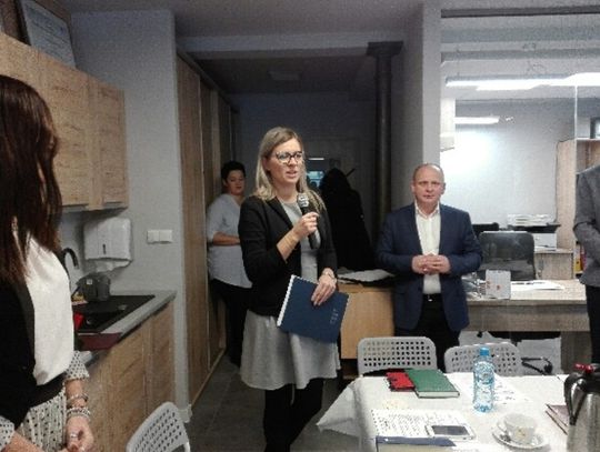 PILNE. Nowy burmistrz przedstawił swojego zastępcę. To gniewska urzędniczka 