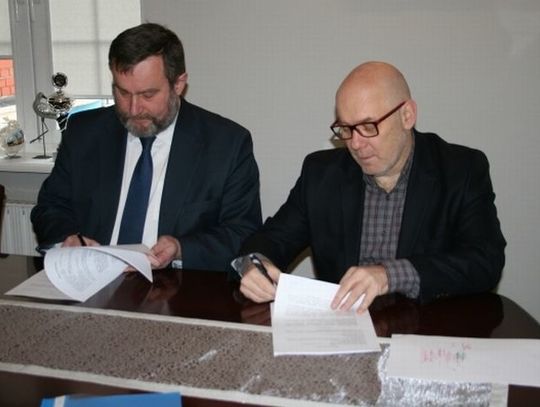 PILNE. Podpisano umowę na budowę stadionu przy ul. Bałdowskiej w Tczewie