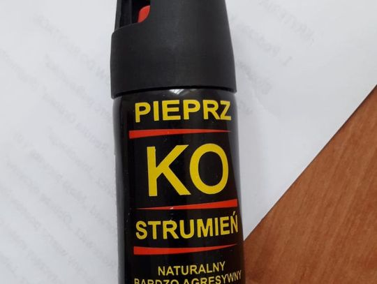 PILNE. Pojemnik po gazie pieprzowym znaleziony w ubikacji SP 1