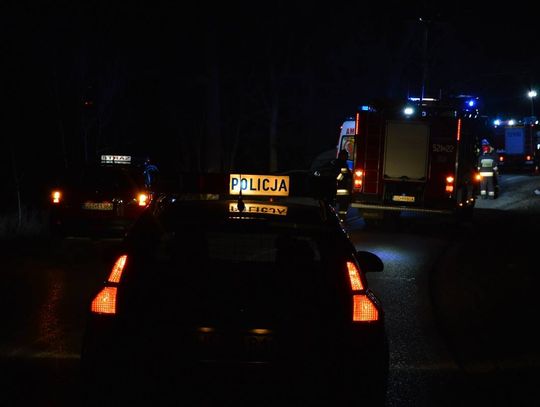 PILNE: Tragiczny wypadek w gminie Skórcz. Nie żyje kierowca, który uderzył autem w drzewo