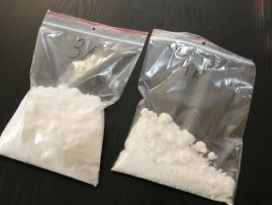 PILNE. Zatrzymanie w Pelplinie! Duże ilości białego proszku!