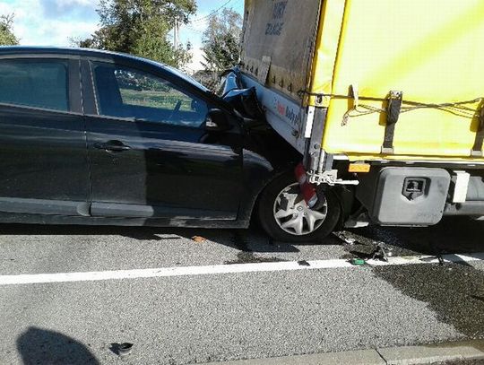 PILNE. Zderzenie trzech aut na "berlince". Uwaga - utrudnienia w ruchu