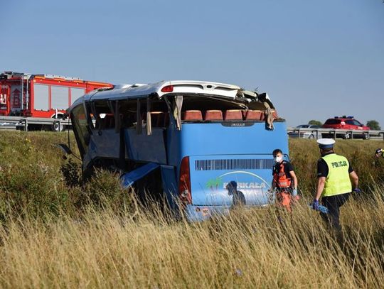 Po wypadku autokaru na trasie A1 Po wypadku autokaru na trasie A1