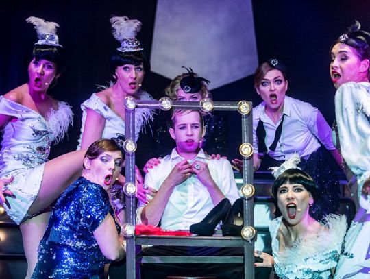 Podróż w początki XX wieku. REWIA - lata 20, lata 30 