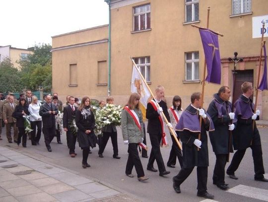 Pogrzeb piętnastolatki - chciała zobaczyć jak tam jest i wrócić...