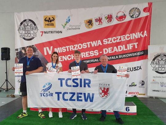 "Pojechali i pozamiatali". Świetny występ zawodników TCSiR. Udany debiut Agnieszki Ćwiklińskiej. 