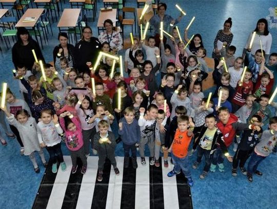 Policja i PORD z wizytą w Szkole Podstawowej nr 1 w Tczewie