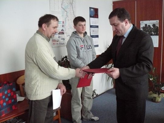 Policja podziękowała bohaterom - prawdziwi zwyczajni-niezwyczajni