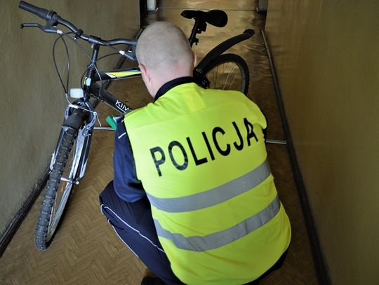Policja zabezpieczyła skradziony na tczewskim dworcu rower. Nie wiadomo jednak do kogo należy