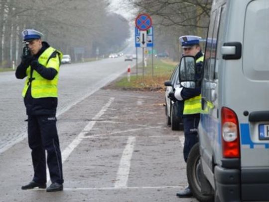 Policjanci wyszli na "berlinkę". Zabrali 10 dowodów rejestracyjnych...