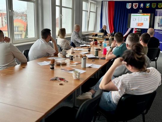 Policjanci z Tczewa szkolili się w walce z podróbkami Policjanci z Tczewa szkolili się w walce z podróbkami