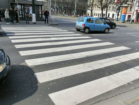 POLICJANCI ZADBALI O BEZPIECZEŃSTWO PIESZYCH