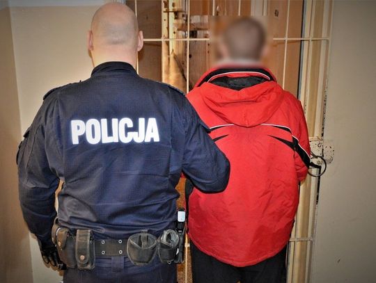 Policjant po służbie zatrzymał poszukiwaną parę 30-latków