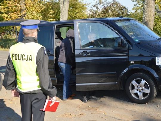 Poszukiwanie świadków pościgu za kradzionym autem