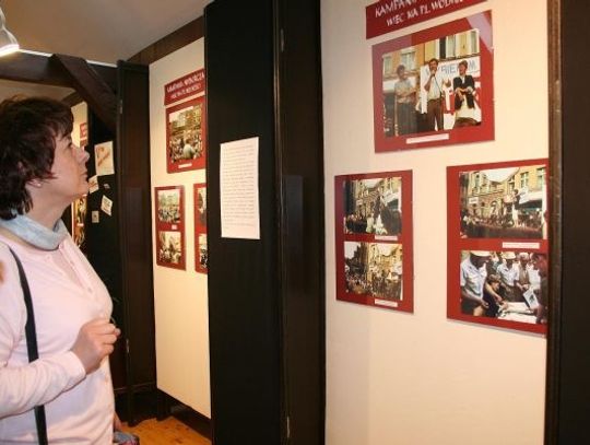 Powrót do dni przełomu  - wystawa „Ku demokracji. Wybory czerwcowe'89”