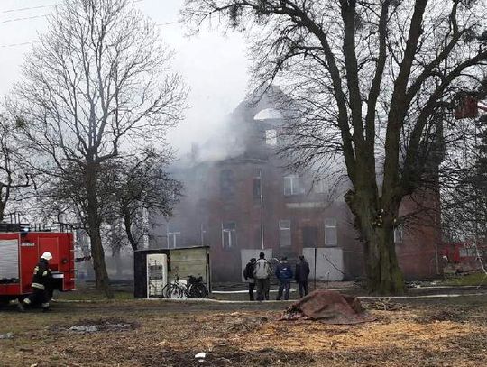 Pożar w Międzyłężu - niektórzy stracili wszystko. Potrzeba kanap, szaf, kuchenek, pralek...