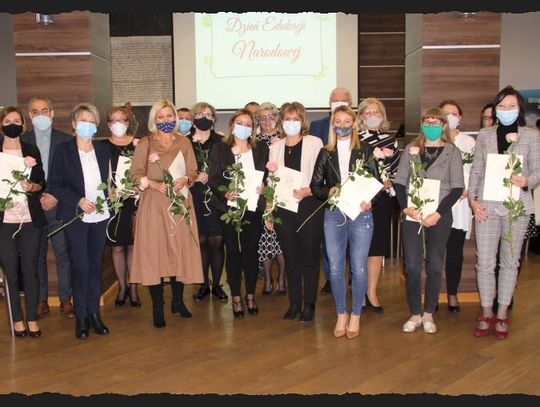 Prezydent Tczewa nagrodził nauczycieli Prezydent Tczewa nagrodził nauczycieli