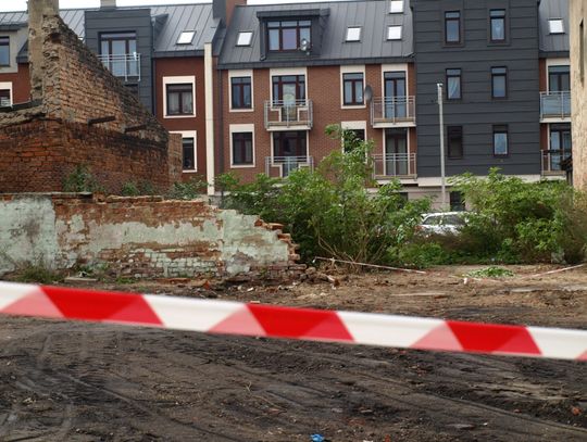 Prokuratura potwierdza. Mężczyzna, który zginął przy ul. Pomira to 40-letni bezdomny