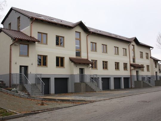 Protest mieszkańców: to samowola budowlana. Kontrowersyjna inwestycja w prawnym zawieszeniu