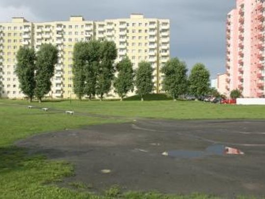 Protest radnej Gertrudy Pierzynowskiej - plac przy ul. Żwirki w Tczewie przeznaczony pod zabudowę