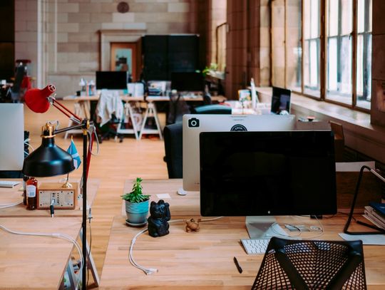 Przygotowanie firmy do przeprowadzki krok po kroku