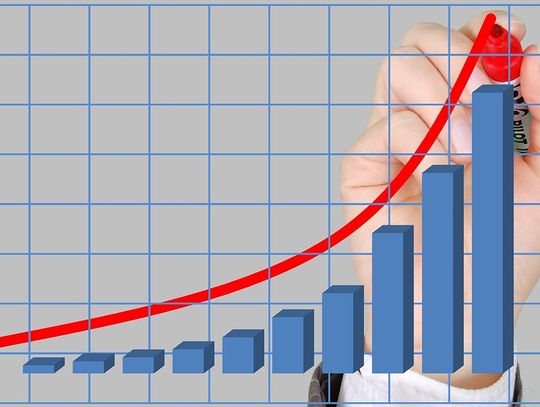 Ranking najbogatszych i najbiedniejszych gmin. Kleszczów ma 4 tys. mieszkańców i 6 boisk. Jak my wypadamy na tle kraju?