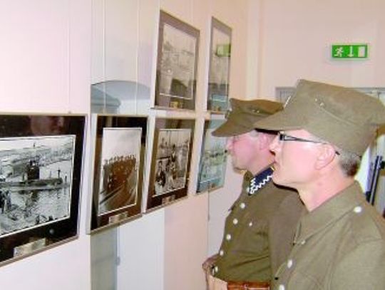 Reprodukcje, czyli hołd polskim marynarzom