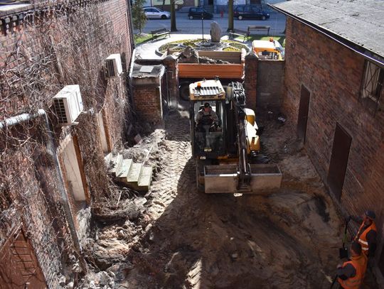 Rewitalizacja gniewskiej starówki przedłuża się. Radni: nawet 1,5 roku opóźnienia? 