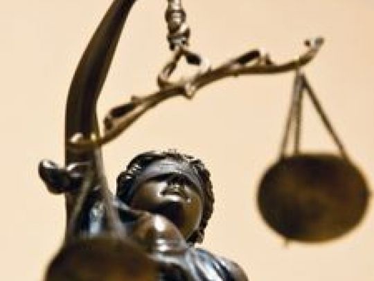 Rozbijali auta... dla kasy. Tczewianin zamieszany w brudny proceder