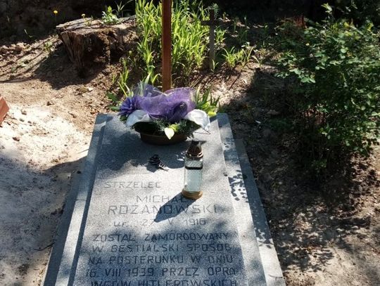 Rozpoczęła się zbiórka na renowację nagrobka poległego żołnierza.