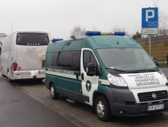 Rozpoczęły się ferie zimowe. Będą wzmożone kontrole autokarów