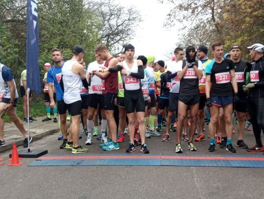 Ścigali się podczas XXIX Ulicznego Biegu Sambora (WYNIKI)