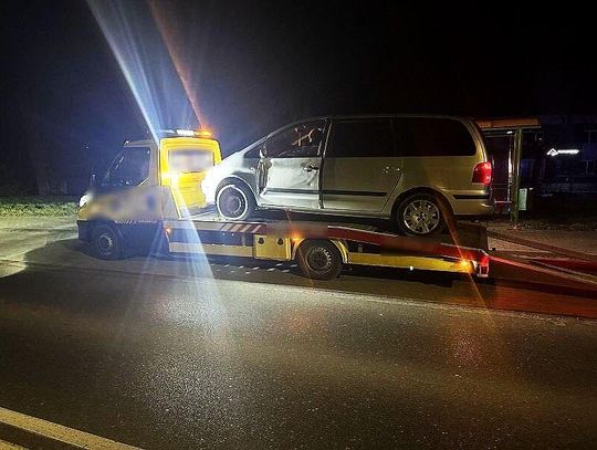 Seat kręcił po mieście podejrzanie. Policjanci zatrzymali duet z amfetaminą