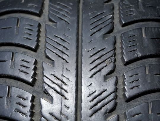 Sezonowa wymiana opon - moment, w którym zaczyna się ich drugie życie