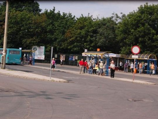 Śmiertelne pobicie bezdomnego w Tczewie. Jeden kopał, drugi wszystko nagrywał komórką…