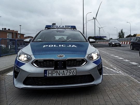 Spacerował autostradą A1 i został zatrzymany. Grozi mu odsiadka, bo odpowiada też za przestępstwo