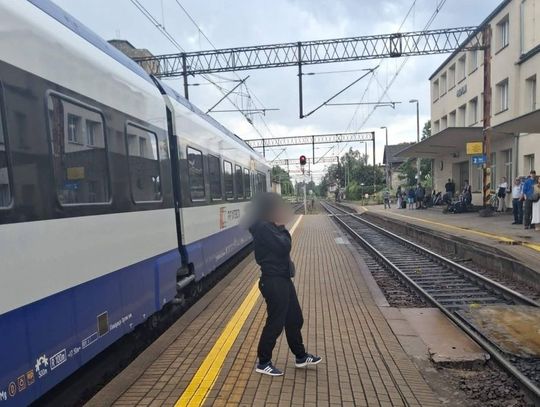 Spóźnienia 27 pociągów przez tragiczny wypadek kolejowy. OPÓŹNIENIE POCIĄGU INTERCITY „HUTNIK”