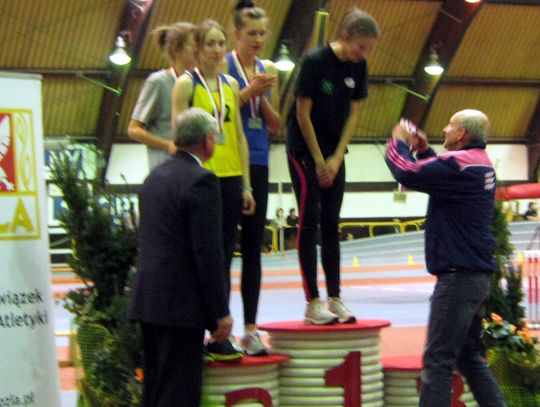 Srebrny medal Kasi - Halowe Mistrzostwa Polski Juniorów i Juniorów Młodszych