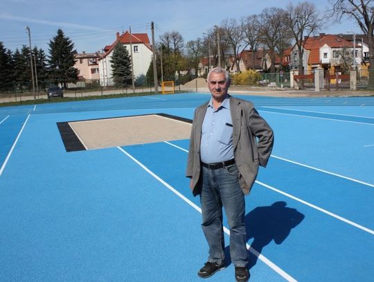 Stadion prawie gotowy. Dziś stadion wizytował przedstawiciel Polskiego Związku Lekkiej Atletyki oraz kierownik projektu