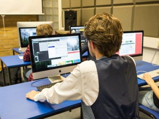 Studia IT szansą na wysokie zarobki (art. spons.)