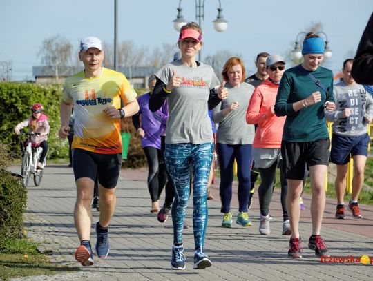 Świąteczny parkrun (ZDJĘCIA)