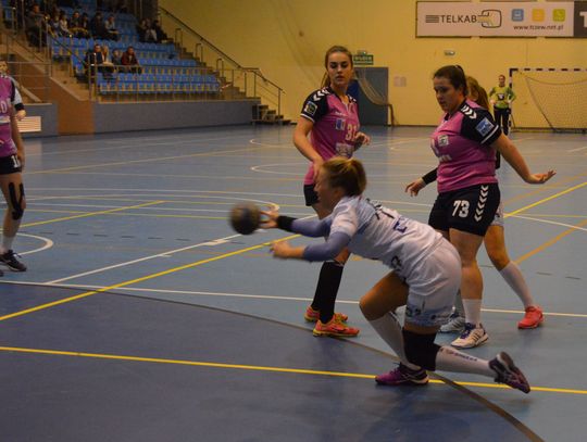 Szósta porażka samborzanek