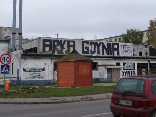 Szpecąca „masarnia” w końcu ma właściciela