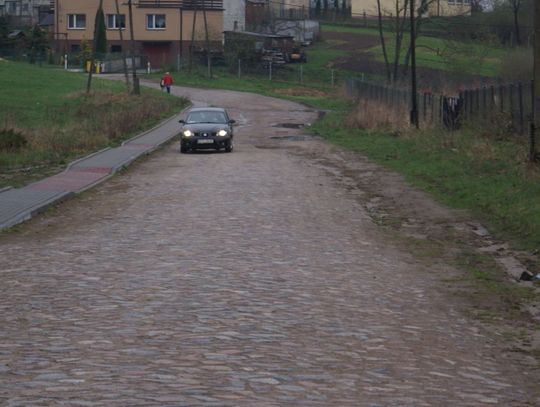 Taki pomysł radnego. A gdyby tak... losować drogi do remontów?