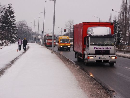 Tiry uciekły z A1. Zjadą z „jedynki” na autostradę? Droga krajowa nr 91 ma także zostać objęta systemem Viatoll