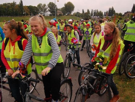 Tłumnie jednośladami przez miasto