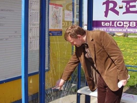 To mnie denerwuje: zdewastowane wiaty w Tczewie