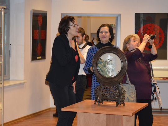 To trzeba zobaczyć - w Fabryce Sztuk chińskie rękodzieło na niezwykłym poziomie 