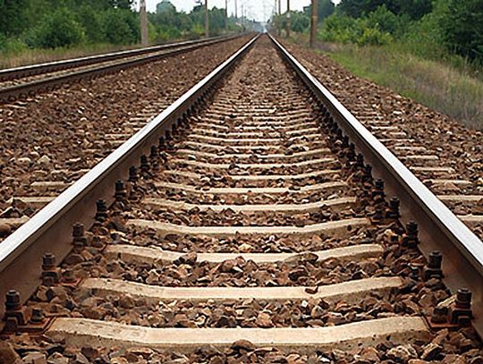 Tory do remontu. Osiadł nasyp koło Tczewa